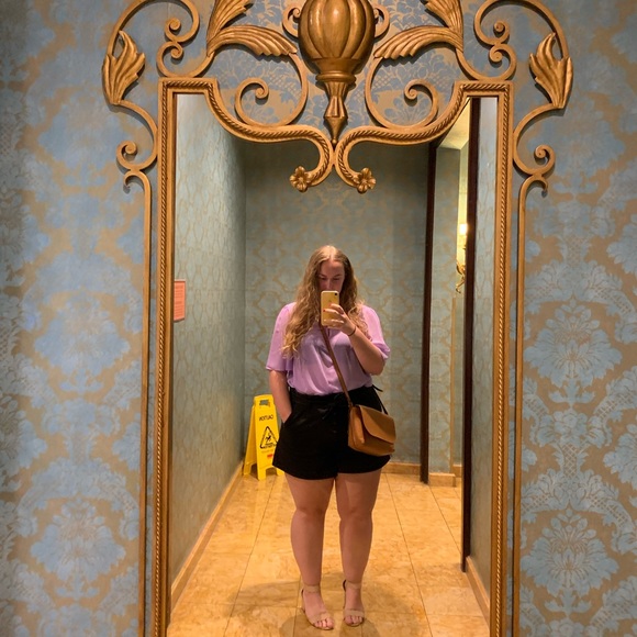 Meet your Posher, Rebecca - Picture 1 of 1